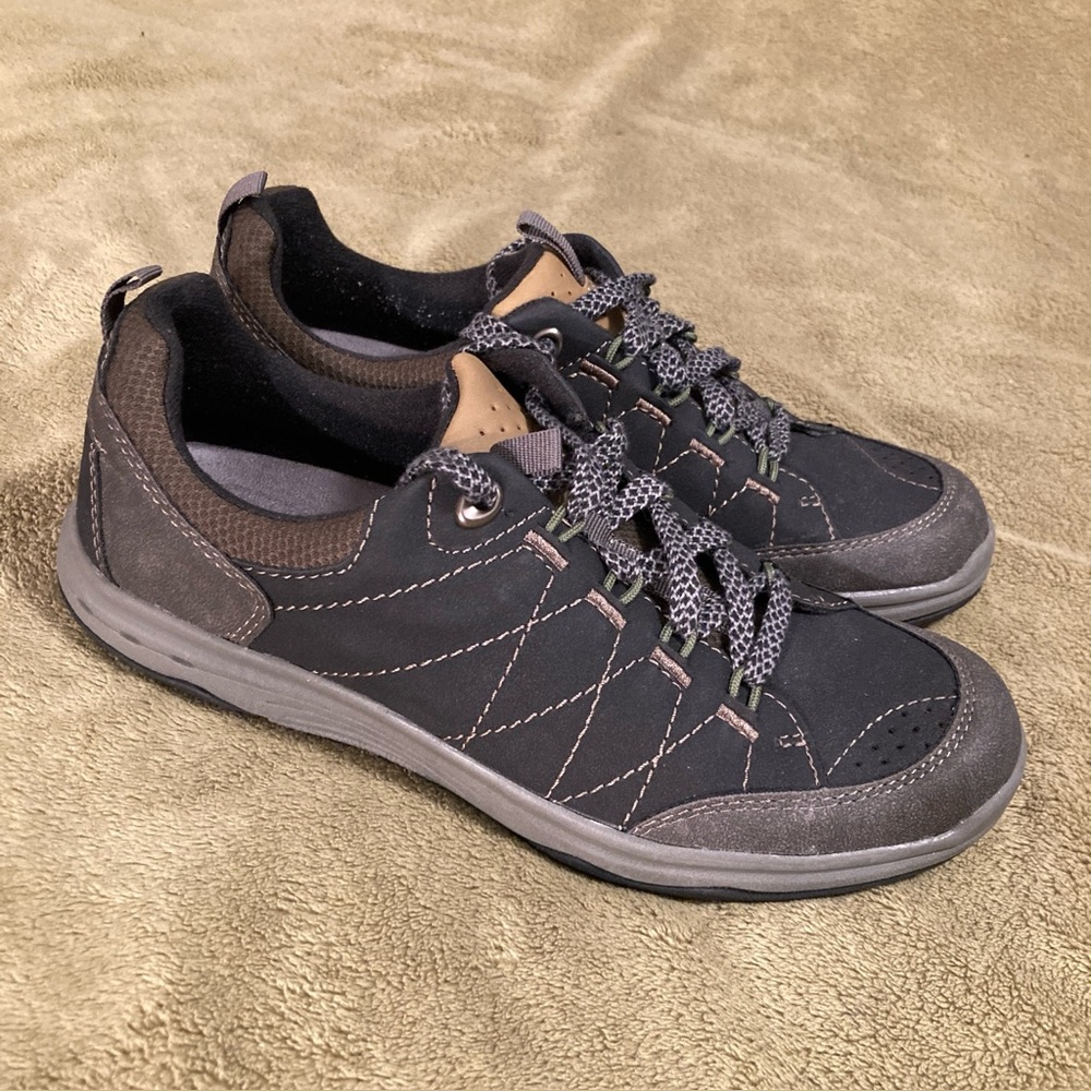 EUC Earth Origins Flinn Vintage 80s 90s Sneakers Walking Shoes Black Size 8.5M